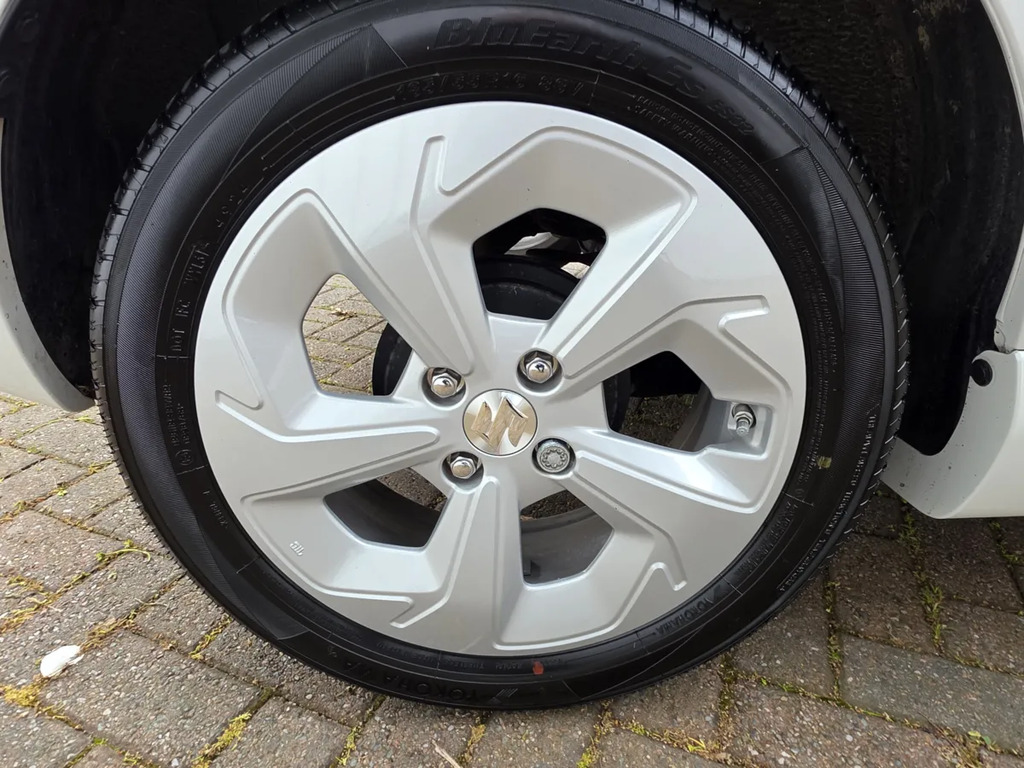 Suzuki Swift 1.2 Mild Hybrid Motion Silver #16