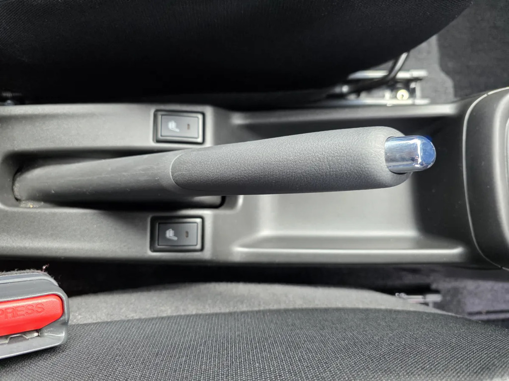 Suzuki Swift 1.2 Mild Hybrid Motion Silver #25
