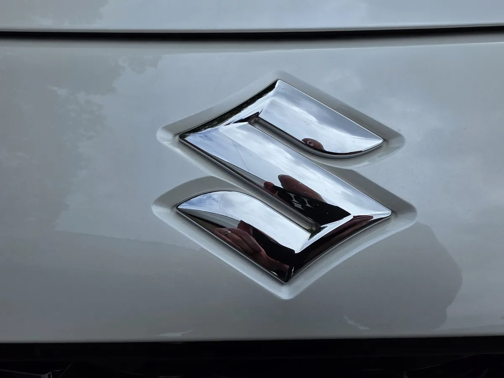 Suzuki Swift 1.2 Mild Hybrid Motion Silver #17