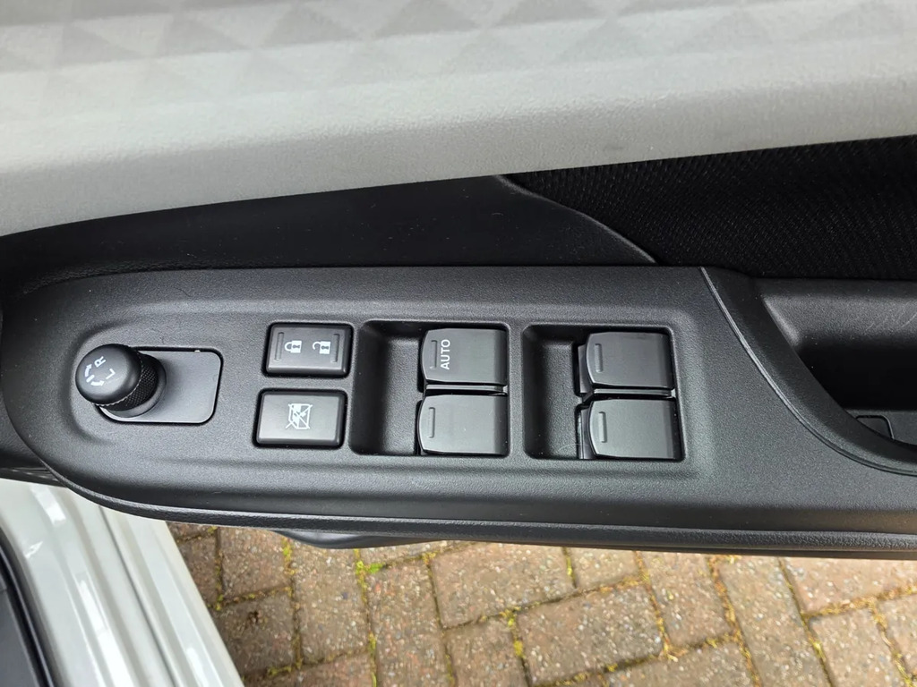 Suzuki Swift 1.2 Mild Hybrid Motion Silver #22
