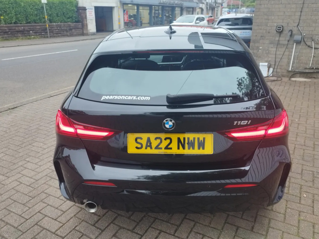 BMW 1 Series 1.5 M-sport SA22NWW Black #5