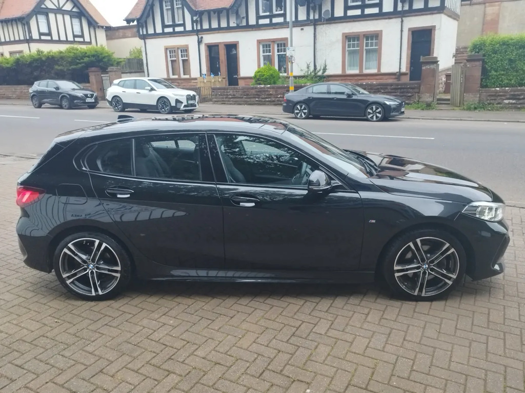 BMW 1 Series 1.5 M-sport SA22NWW Black #3