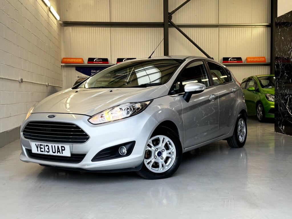 Ford Fiesta Hatchback YE13UAP #6
