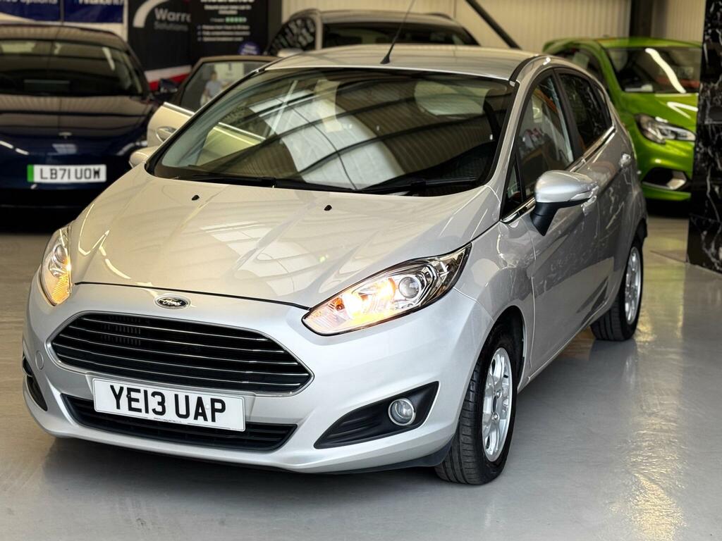 Ford Fiesta Hatchback YE13UAP #2