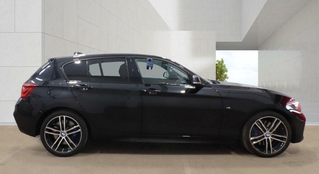 BMW 1 Series Hatchback YG18EMZ #5