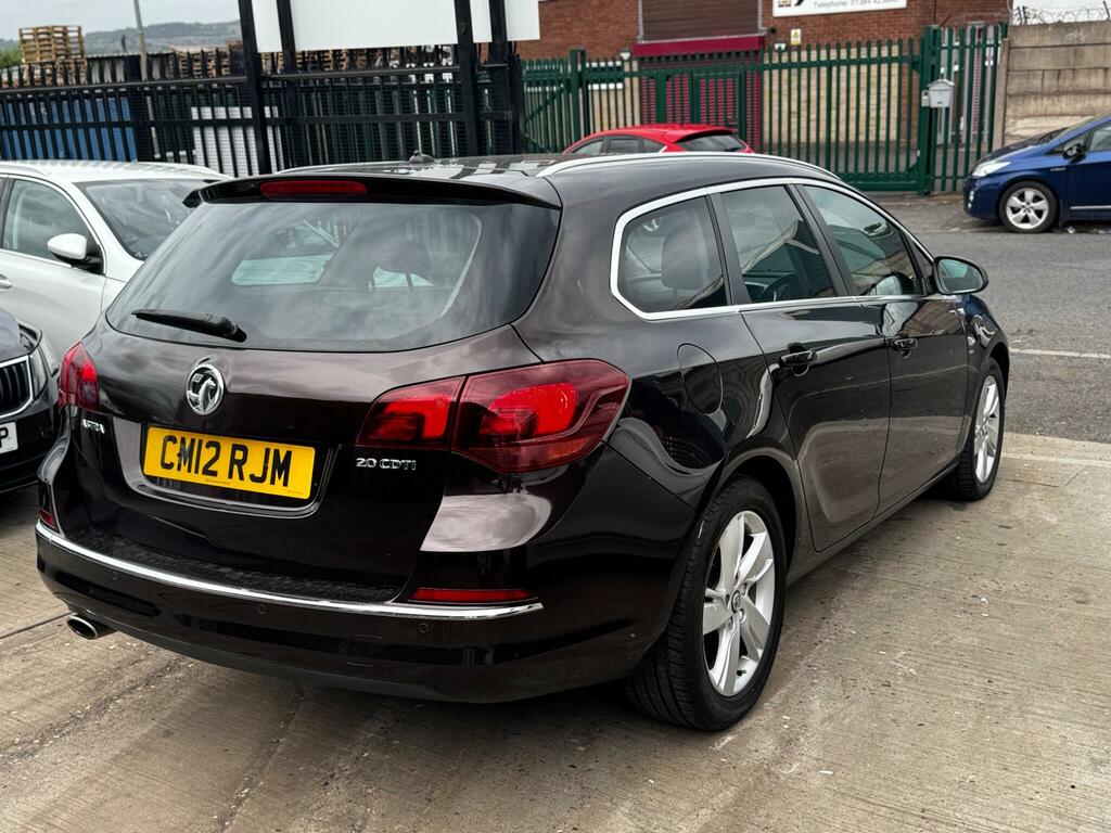 Vauxhall Astra Biturbo Cdti White #6