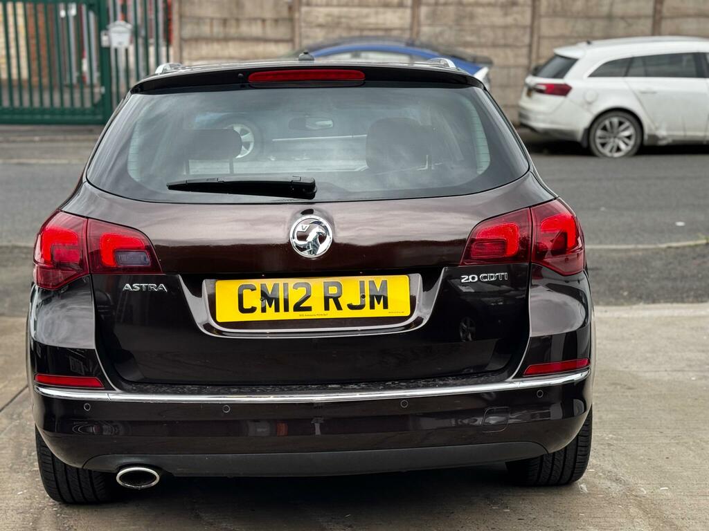 Vauxhall Astra Biturbo Cdti White #5