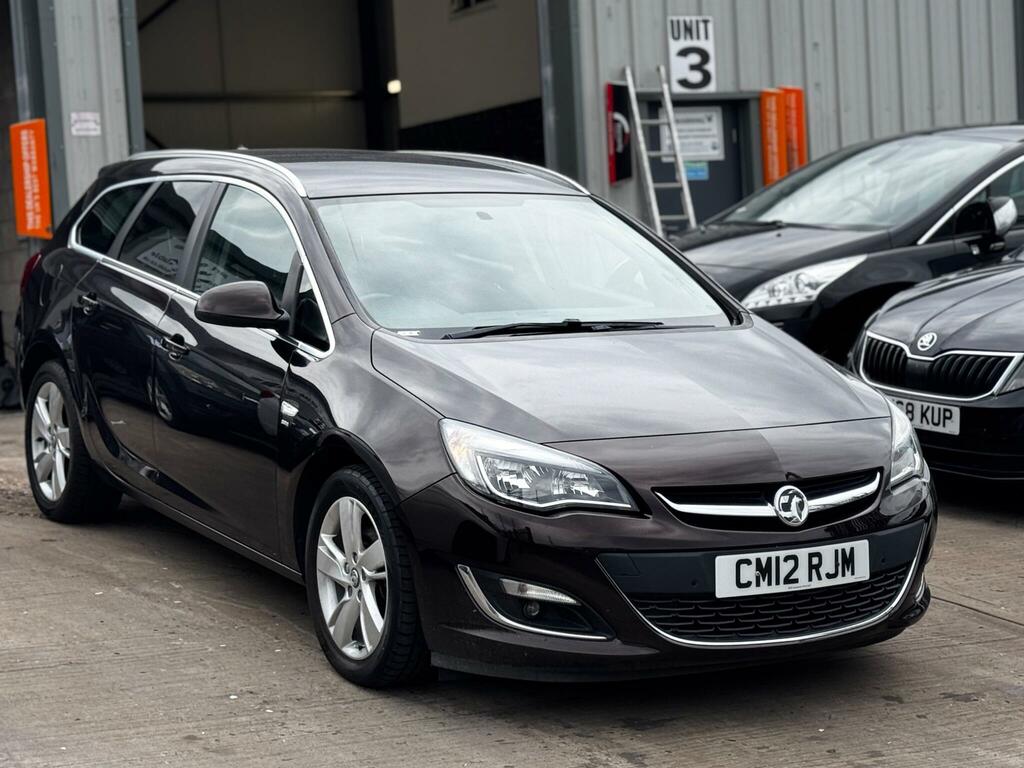 Vauxhall Astra Biturbo Cdti White #1