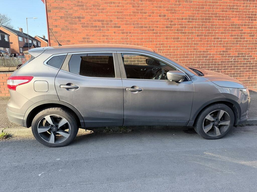 Nissan Qashqai Suv FE66VGL #4