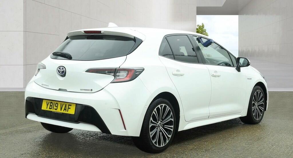 Toyota Corolla Hatchback #4