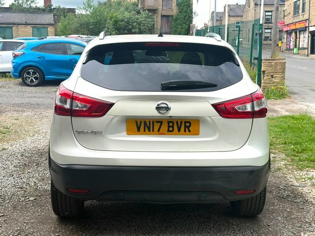 Nissan Qashqai Suv VN17BVR White #6