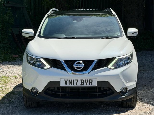 Nissan Qashqai Suv VN17BVR White #2