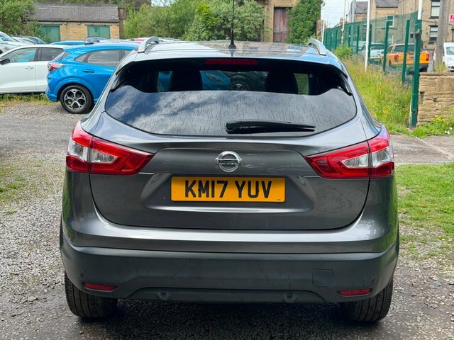 Nissan Qashqai N-connecta Dci Xtronic Black #6