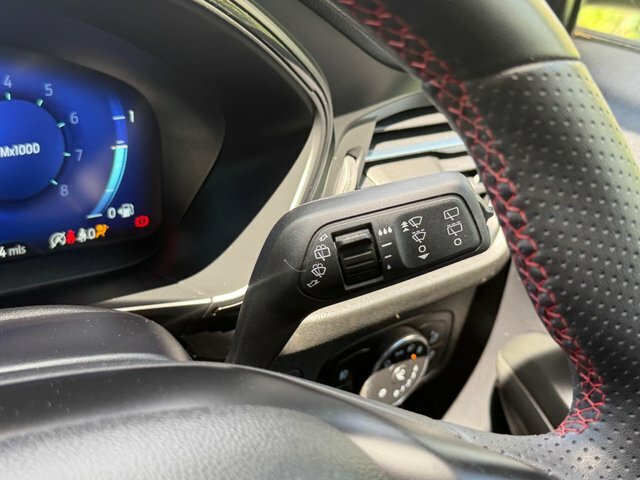 Ford Focus 1.5 Ecoblue St-line Vignale Euro 6 Ss Red #57