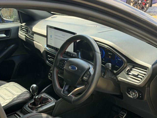 Ford Focus 1.5 Ecoblue St-line Vignale Euro 6 Ss Red #38