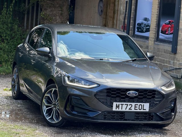 Ford Focus 1.5 Ecoblue St-line Vignale Euro 6 Ss Red #4