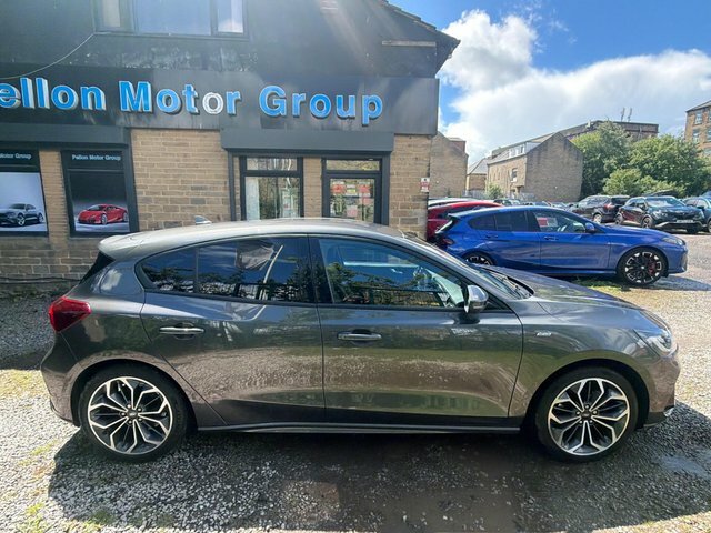 Ford Focus 1.5 Ecoblue St-line Vignale Euro 6 Ss Red #28