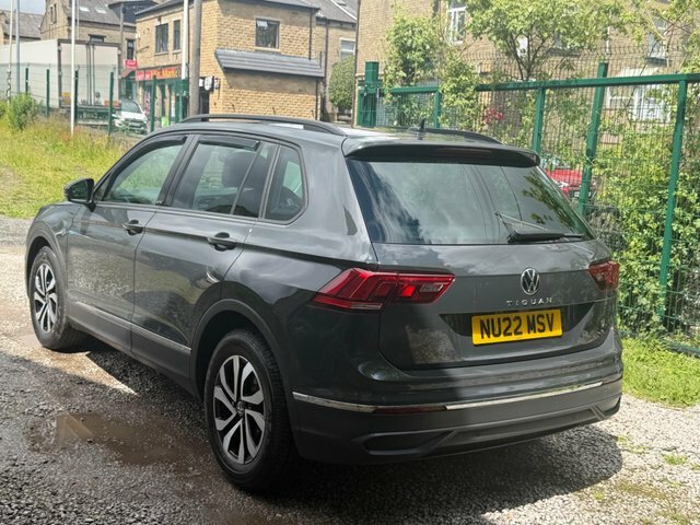 Volkswagen Tiguan Active Black #21