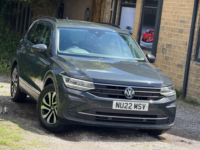 Volkswagen Tiguan Active Black #5
