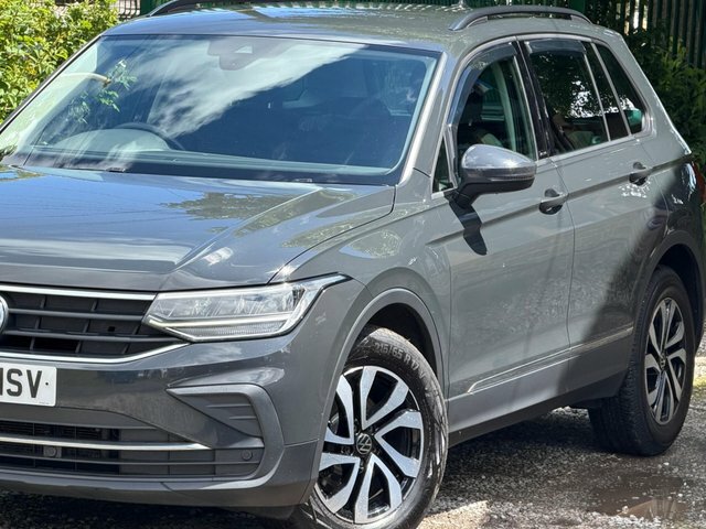 Volkswagen Tiguan Active Black #14