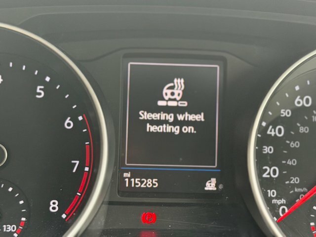 Volkswagen Tiguan Active Black #57