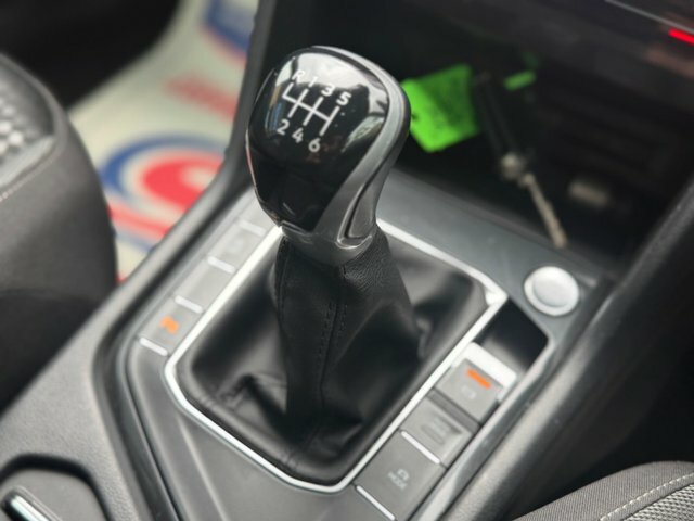 Volkswagen Tiguan Active Black #61
