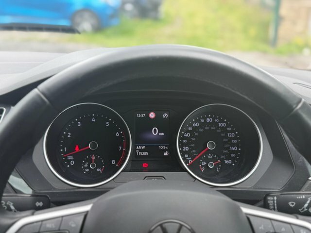 Volkswagen Tiguan Active Black #43