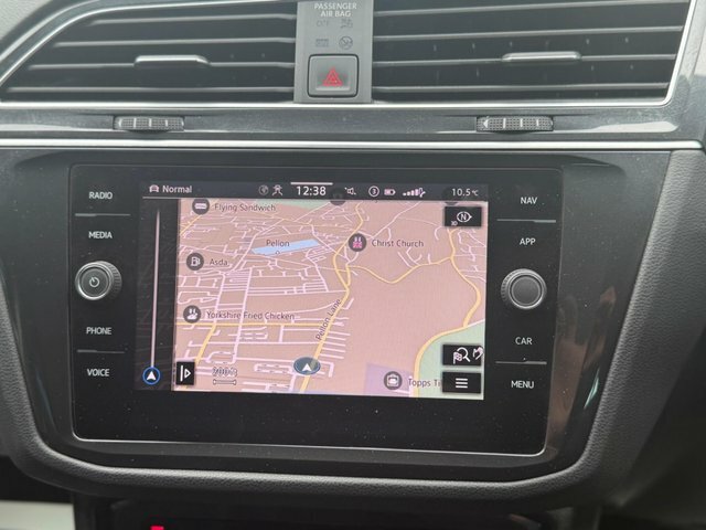 Volkswagen Tiguan Active Black #55