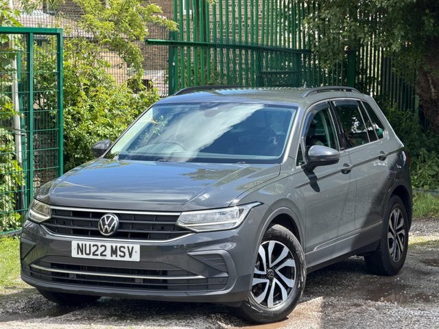 Volkswagen Tiguan Active Black #1