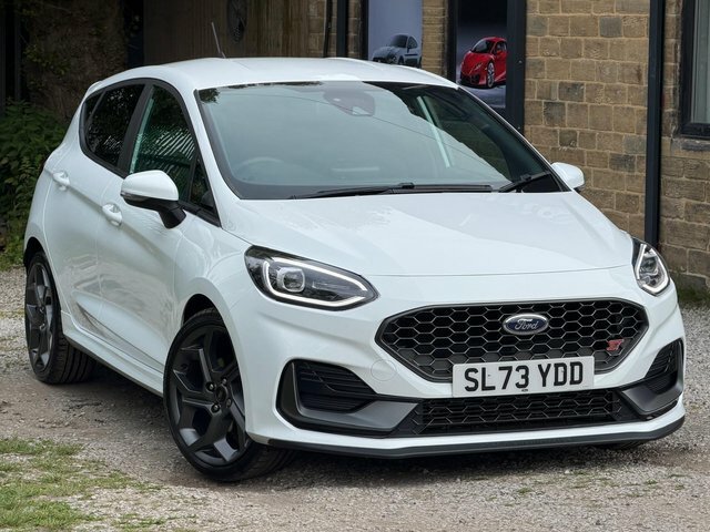 Ford Fiesta Hatchback SL73YDD White #3