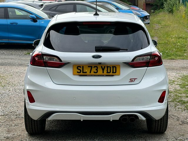 Ford Fiesta Hatchback SL73YDD White #5