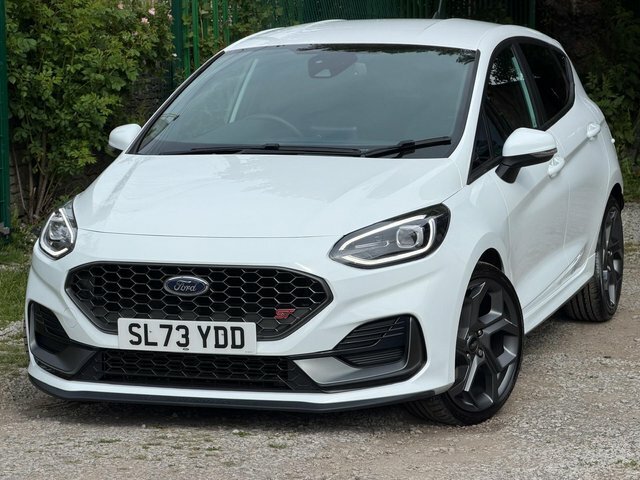 Ford Fiesta Hatchback SL73YDD White
