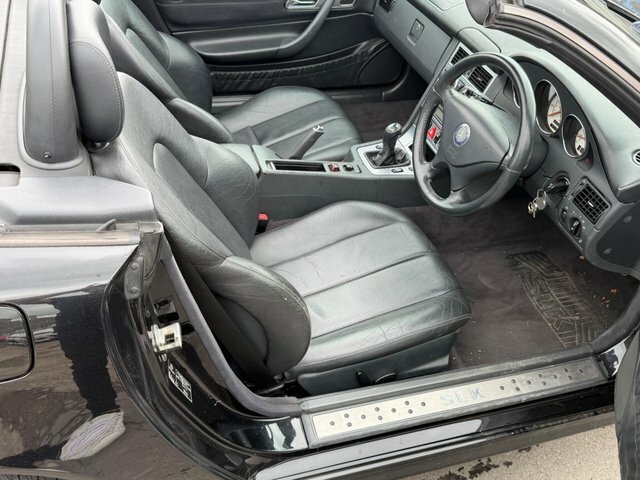 Mercedes-Benz SLK 200 Kompressor Black #15