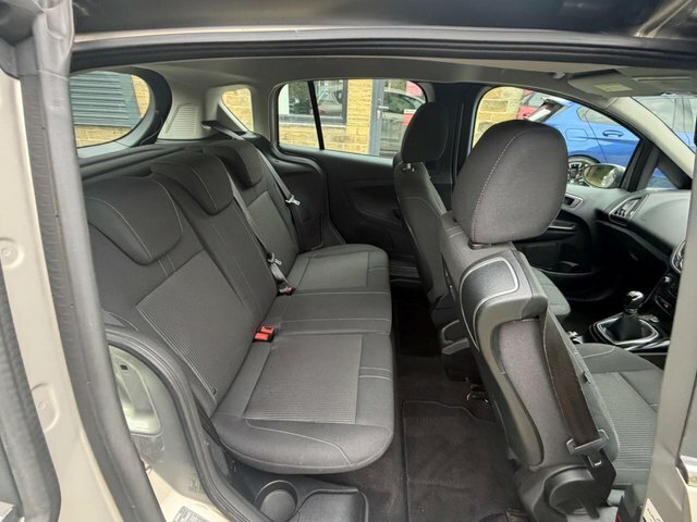Ford B-Max 1.5 Zetec Tdci 74 Bhp Silver #13