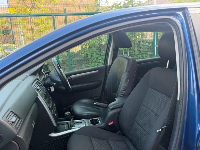 Mercedes-Benz B Class 1.7 B180 Sport 116 Bhp Red #11