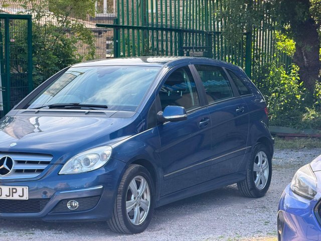 Mercedes-Benz B Class 1.7 B180 Sport 116 Bhp Red #37
