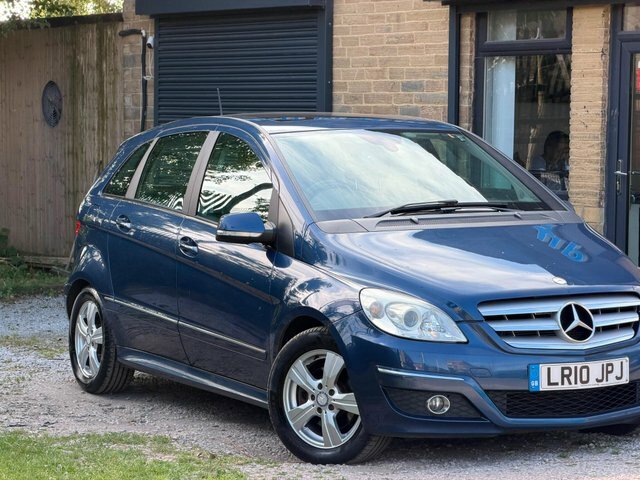 Mercedes-Benz B Class 1.7 B180 Sport 116 Bhp Red #41