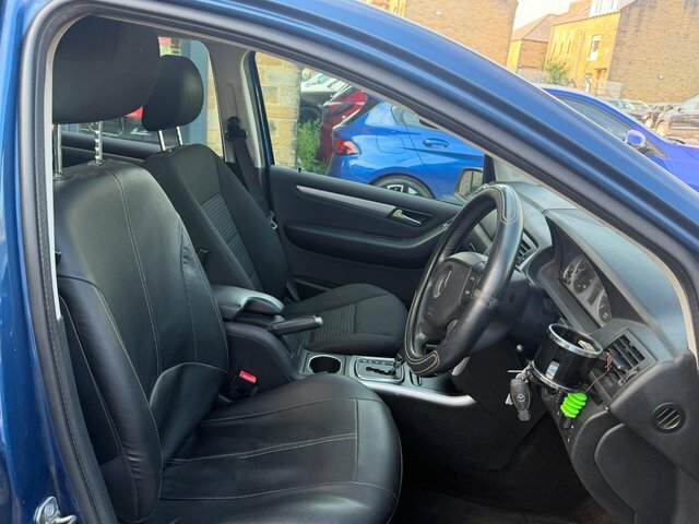 Mercedes-Benz B Class 1.7 B180 Sport 116 Bhp Red #13