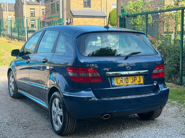Mercedes-Benz B Class 1.7 B180 Sport 116 Bhp Red #36