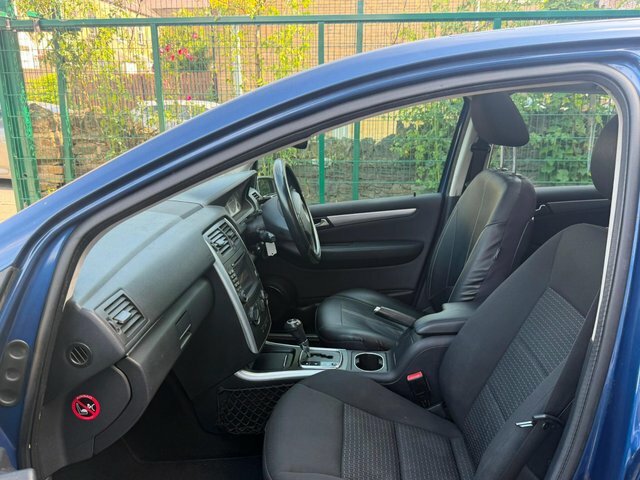 Mercedes-Benz B Class 1.7 B180 Sport 116 Bhp Red #21