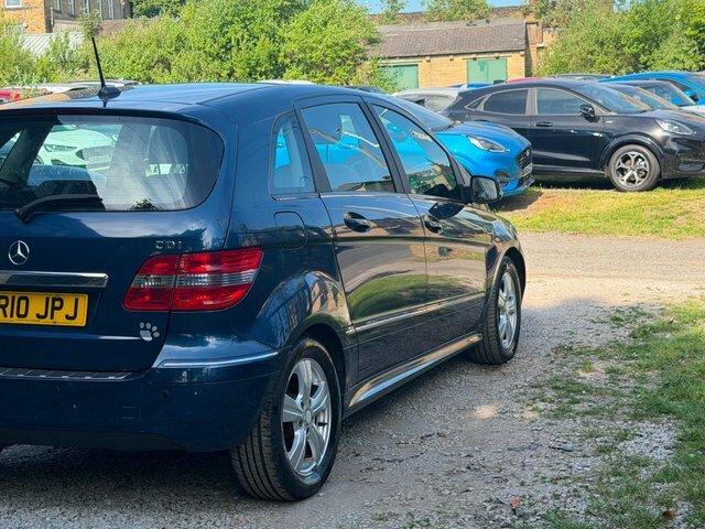 Mercedes-Benz B Class 1.7 B180 Sport 116 Bhp Red #38