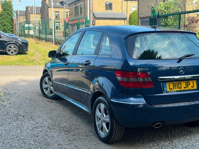 Mercedes-Benz B Class 1.7 B180 Sport 116 Bhp Red #35