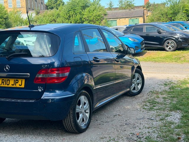 Mercedes-Benz B Class 1.7 B180 Sport 116 Bhp Red #33