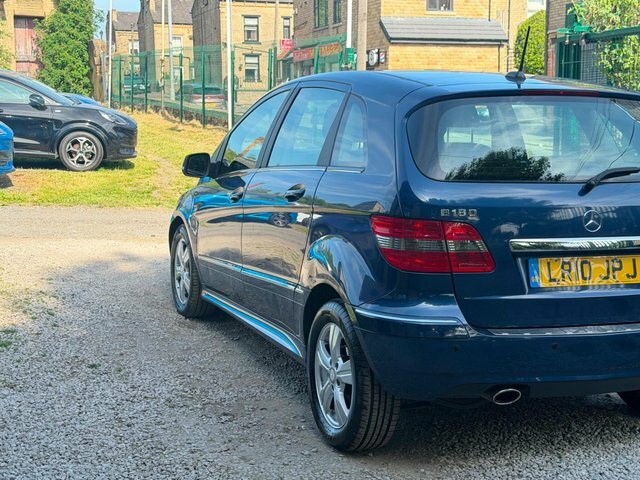 Mercedes-Benz B Class 1.7 B180 Sport 116 Bhp Red #44