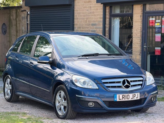 Mercedes-Benz B Class 1.7 B180 Sport 116 Bhp Red #34