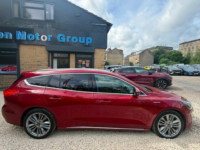 Ford Focus Focus Vignale Ecoblue Red #4