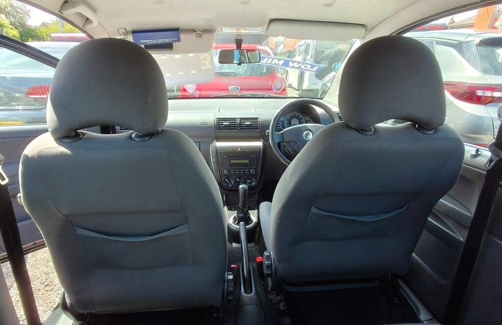 Volkswagen Fox Hatchback Black #6
