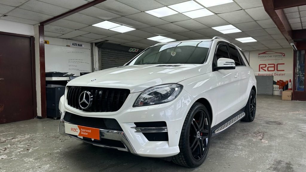 Mercedes-Benz M Class 3L Amg Sport White #5