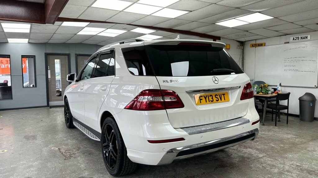 Mercedes-Benz M Class Ml250 Cdi Bluetec Sport Black #11