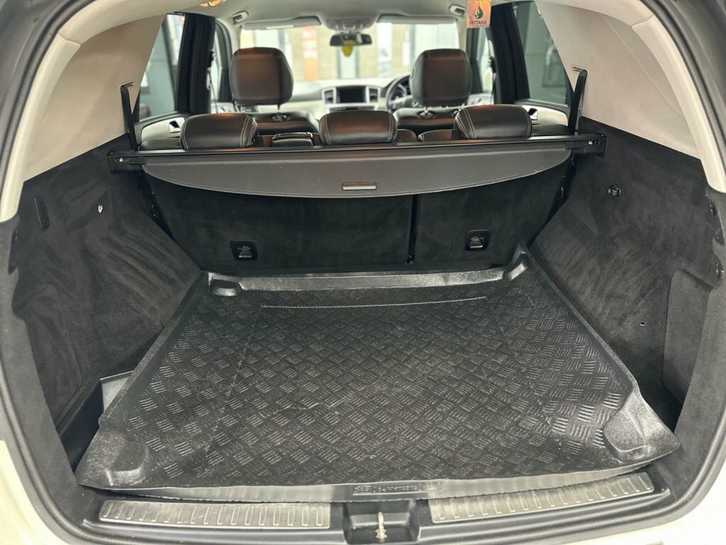Mercedes-Benz M Class Ml250 Cdi Bluetec Sport Black #73